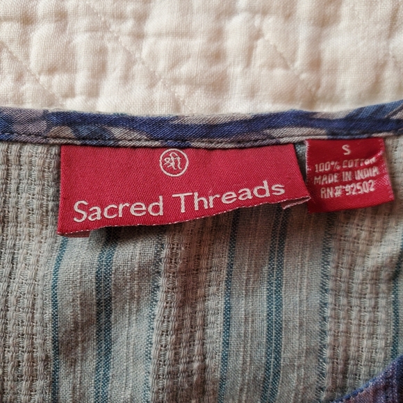 VTG Sacred Threads Patchwork Top - Picture 2 of 7